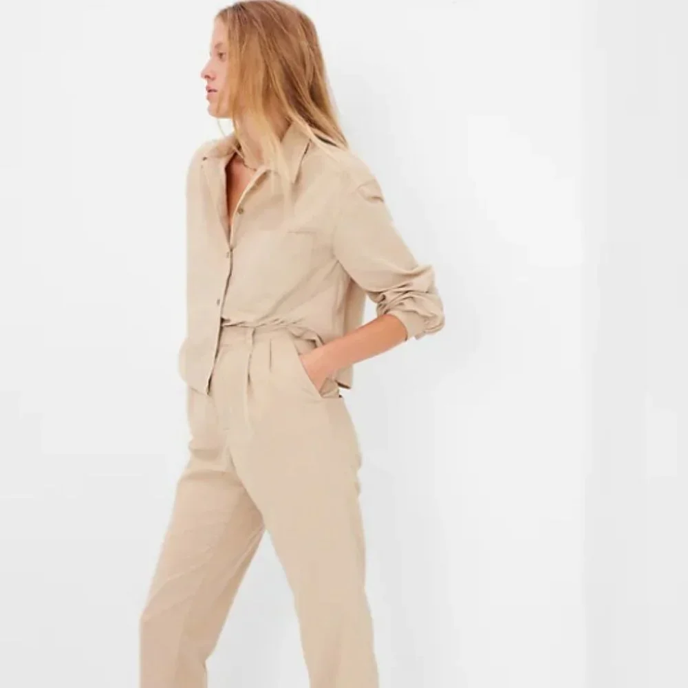 High Rise Pleated Taper Corduroy Pants with Washwell - Picture 1 of 6